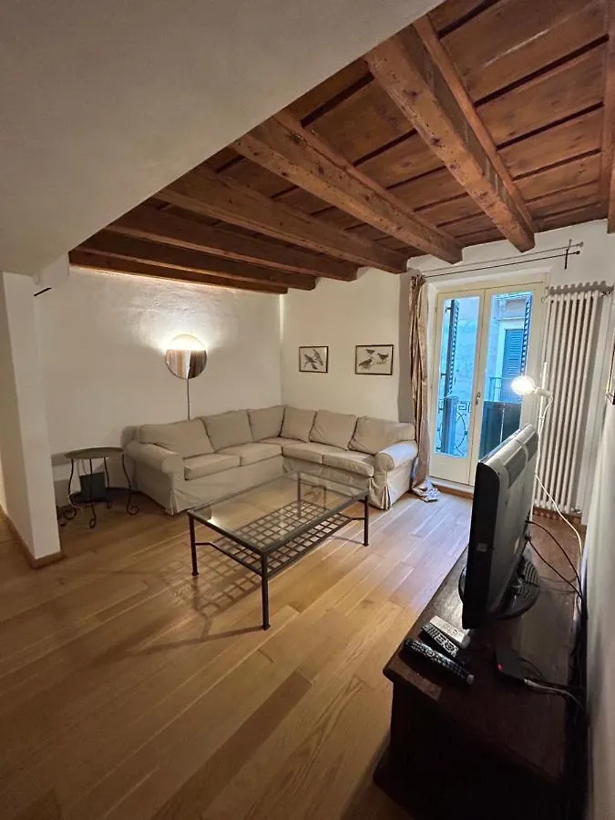 Apartment Casa Dei Mercanti Verona Italy