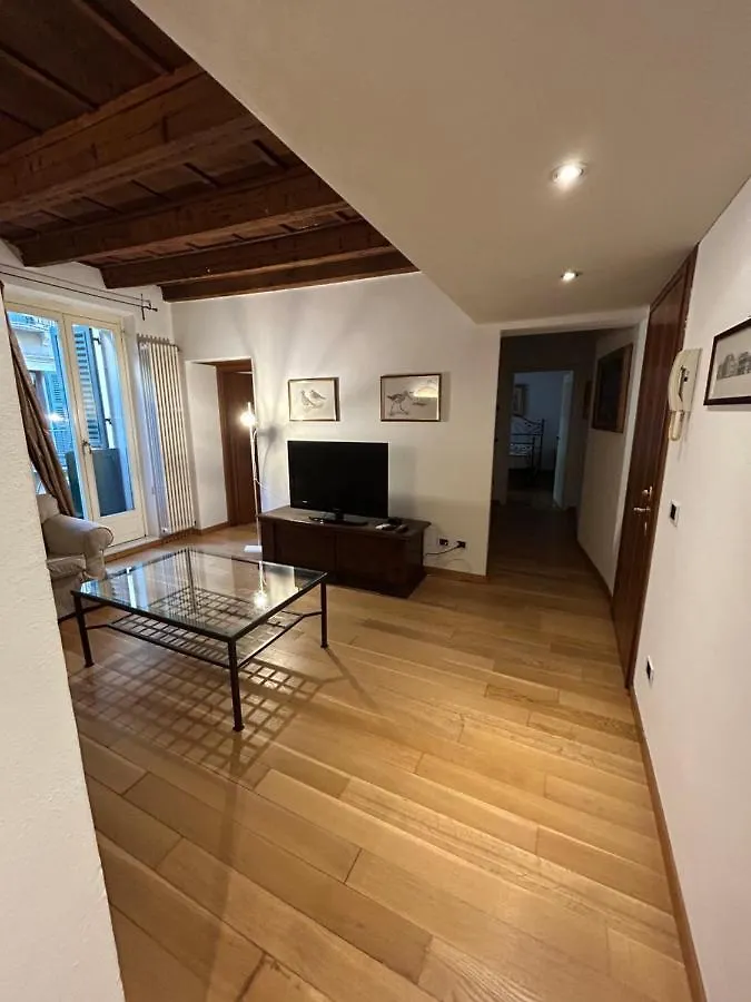 Casa Dei Mercanti Verona